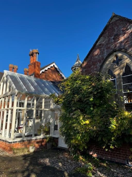 The Old School House Retreat Apartment Tibberton  Exterior photo