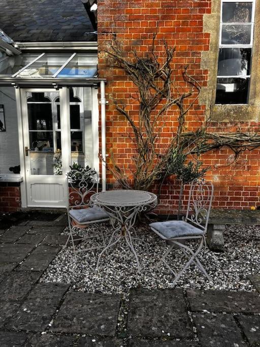The Old School House Retreat Apartment Tibberton  Exterior photo